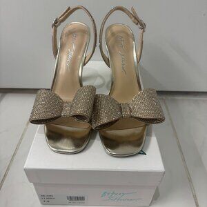 Betsey Johnson Gold Sparkle Heeled Sandals w/ Bow – Size 7.5 – NWT